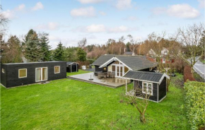 Beautiful Home In Stege With Wifi Stege